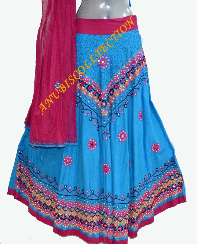 Traje Bombay