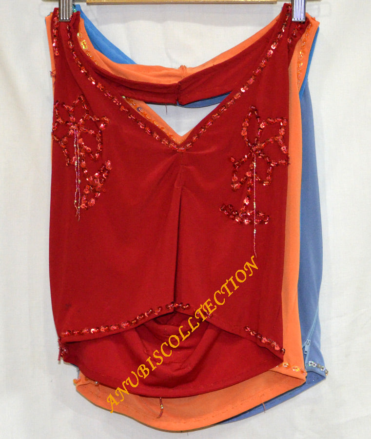 4 tops bordados X 49€